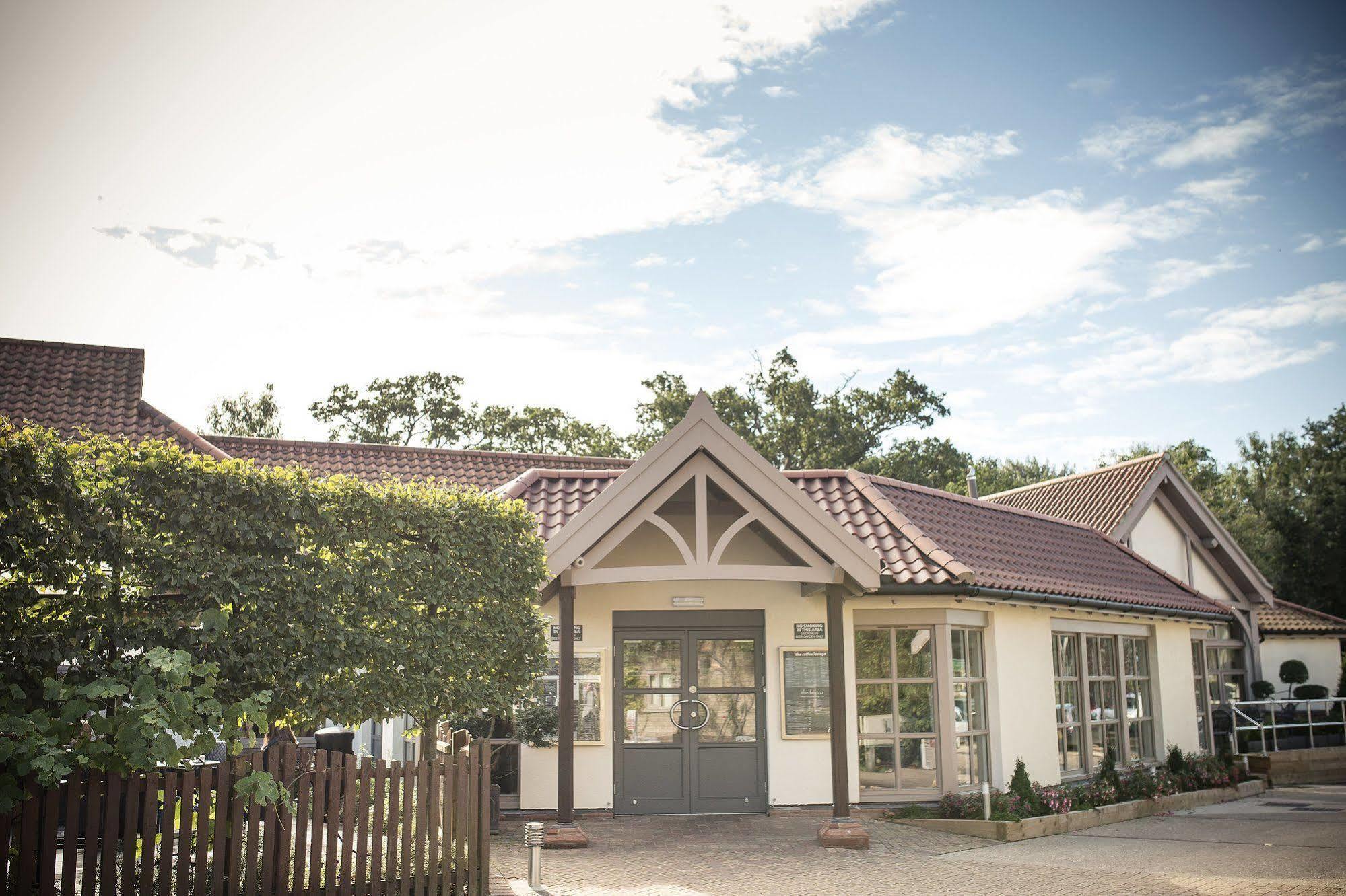 Breckland Lodge Attleborough Εξωτερικό φωτογραφία